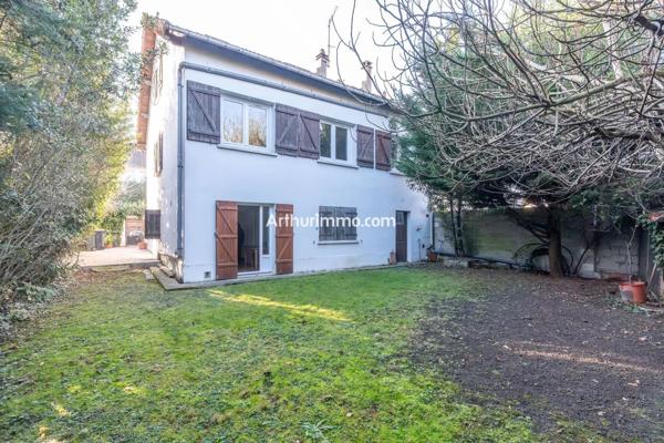 Vente                                                      Maison
                        
                     7 pièces                      177 m2                     à Sucy-en-Brie