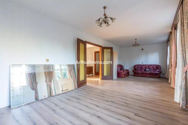 Vente                                                      Maison
                        
                     7 pièces                      177 m2                     à Sucy-en-Brie