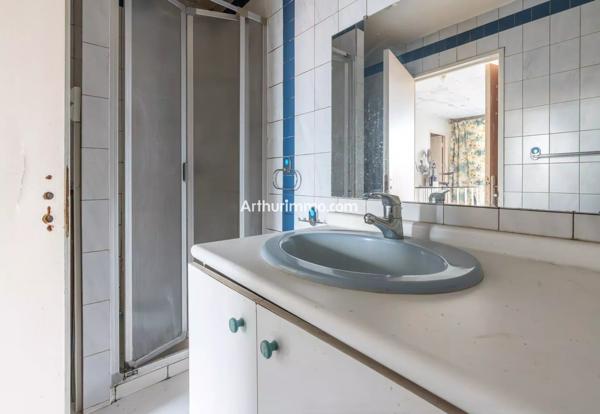 Vente                                                      Appartement
                        
                     5 pièces                      106 m2                     à Sucy-en-Brie