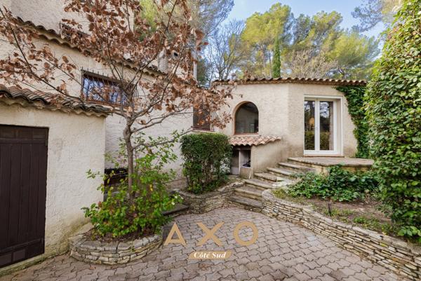 BOUC BEL AIR - MAISON - 178M² - TERRAIN 2 068M² - DOUBLE GARAGE - PISCINABLE - 830 000€