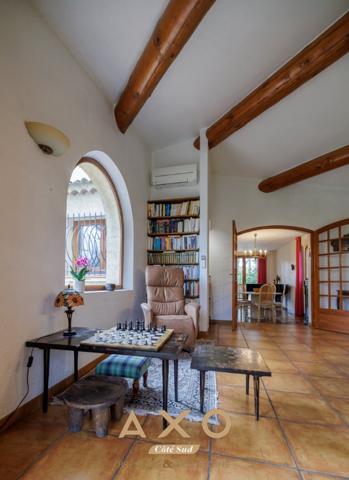 BOUC BEL AIR - MAISON - 178M² - TERRAIN 2 068M² - DOUBLE GARAGE - PISCINABLE - 830 000€