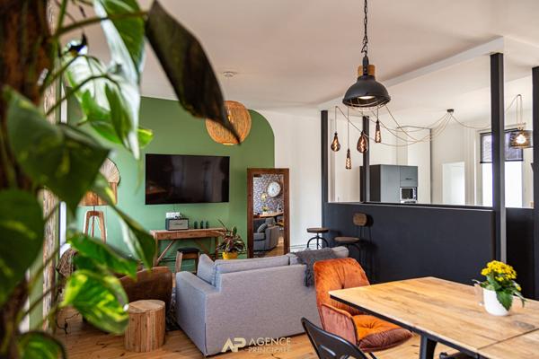 Appartement 87m2 Vieux port La Rochelle centre €727 500 ** - Référence FB703D