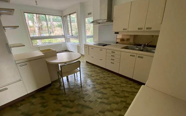 Appartement à vendre    4 pièces • 104,51 m2 Sainte-Foy-lès-Lyon