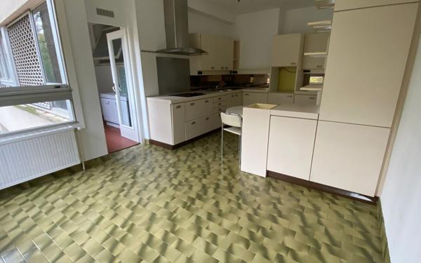 Appartement à vendre    4 pièces • 104,51 m2 Sainte-Foy-lès-Lyon