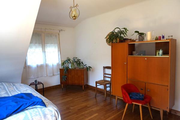 Grande maison familiale à PABU avec vaste terrain arboré