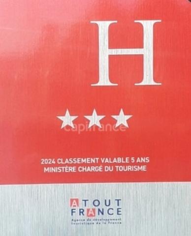 À VENDRE MURS ET FONDS : HÔTEL BUREAU DESIGN – UNE ADRESSE ATYPIQUE AUX PORTES DE REIMS