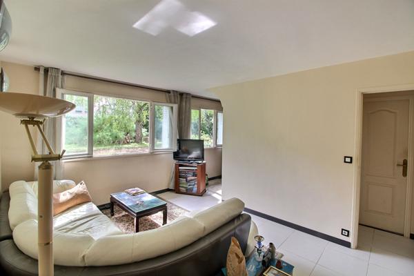 Appartement 4/5 pièces avec box en extérieur et cave