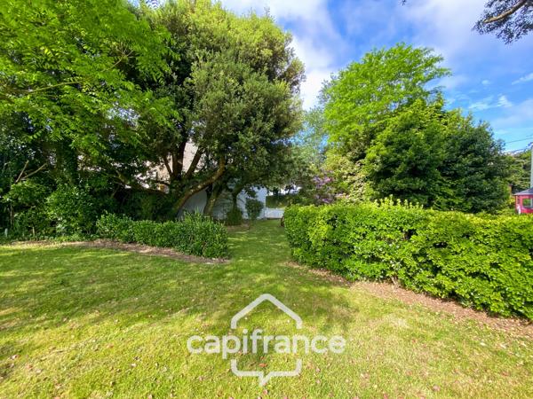 TERRAIN À VENDRE - SAINT-RENAN (29) - CENTRE-VILLE - 262 M²