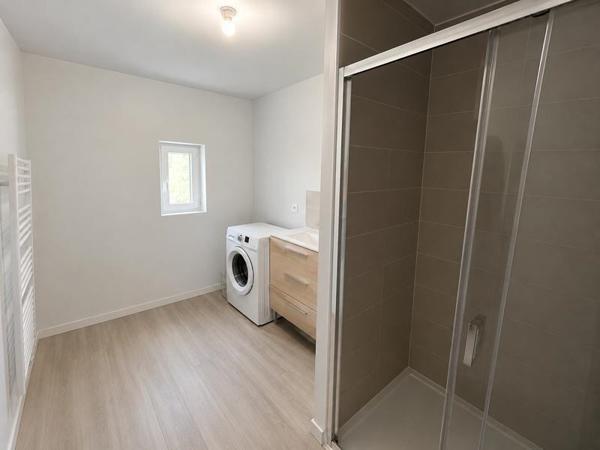 Appartement à louer 528 € CC UZERCHE 3 p 68 m² DPE C