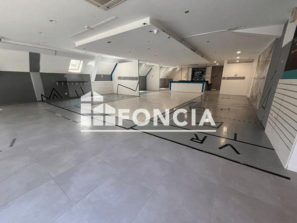 Location Local commercial 4 pièces 250 m² - LES TOURRADES Mandelieu 06210