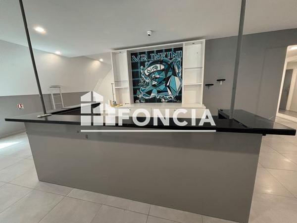 Location Local commercial 4 pièces 250 m² - LES TOURRADES Mandelieu 06210