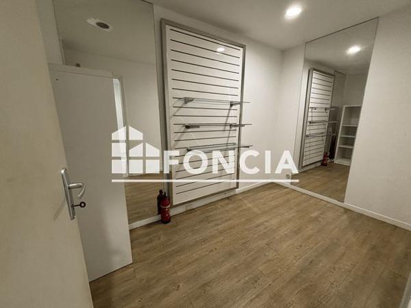 Location Local commercial 4 pièces 250 m² - LES TOURRADES Mandelieu 06210