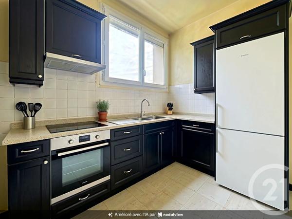 Appartement T4 à vendre  4 pièces - 87 m 2   PERIGUEUX  - 24