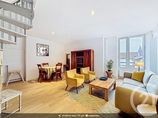 Appartement T4 à vendre  4 pièces - 87 m 2   PERIGUEUX  - 24