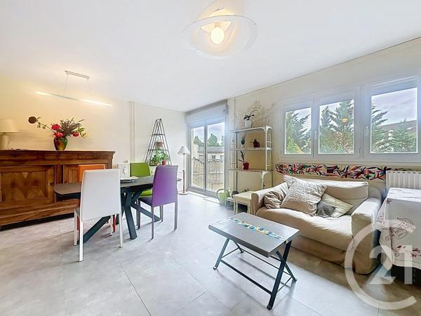 Appartement T4 à vendre  4 pièces - 87 m 2   PERIGUEUX  - 24