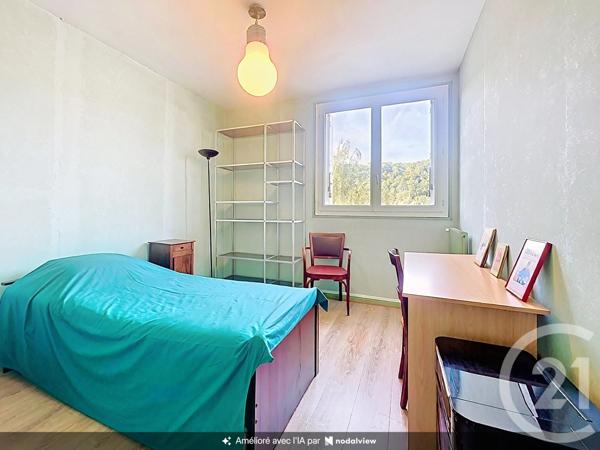 Appartement T4 à vendre  4 pièces - 87 m 2   PERIGUEUX  - 24