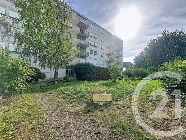 Appartement T4 à vendre  4 pièces - 87 m 2   PERIGUEUX  - 24