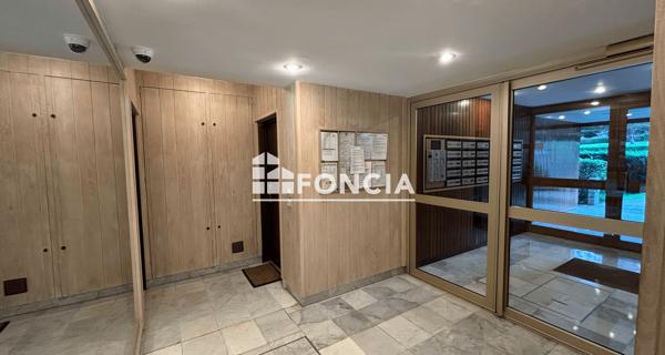 Location Studio 28.31 m² - Le Chesnay 78150