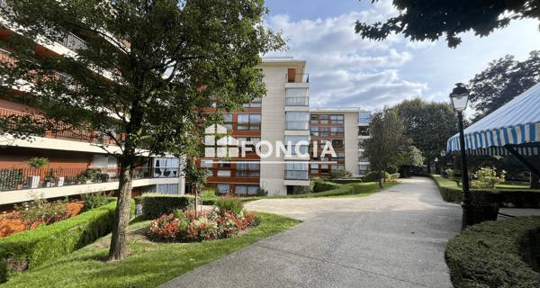 Location Studio 28.31 m² - Le Chesnay 78150
