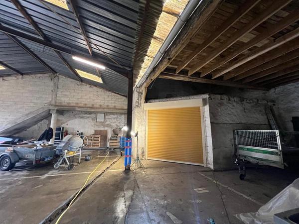 Vente Local commercial 200 m2 à Nozay