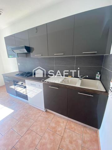 Bel appartement traversant avec terrasse.