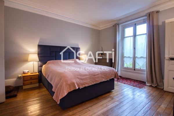 Maison MANSART à Vendre 220m2 env.Terrain de 586m2 env.