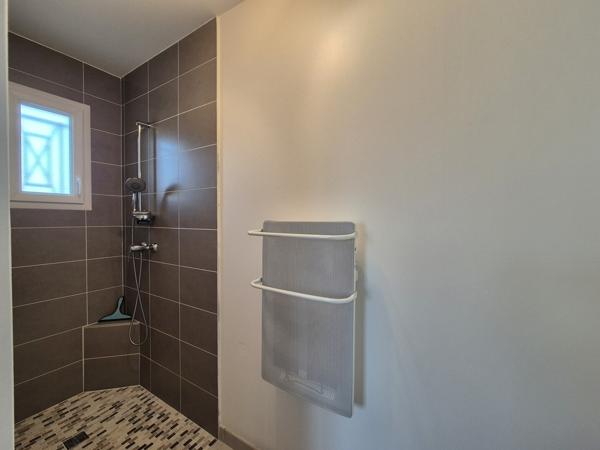 Maison récente 110 m² – 3 chambres – jardin 800 m² –Vayres Le Paradis 360 000 €