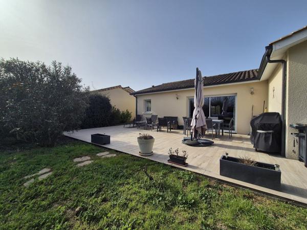 Maison récente 110 m² – 3 chambres – jardin 800 m² –Vayres Le Paradis 360 000 €