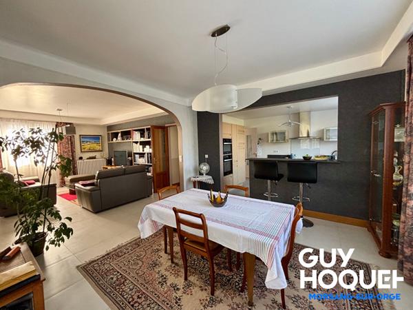 À vendre : Appartement spacieux de 149 m² comprenant de 7 pièces à Morsang sur Orge