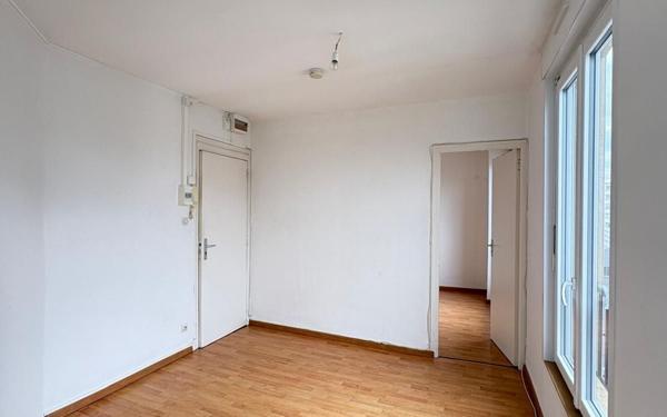 Appartement à louer    1 pièce •  Brest