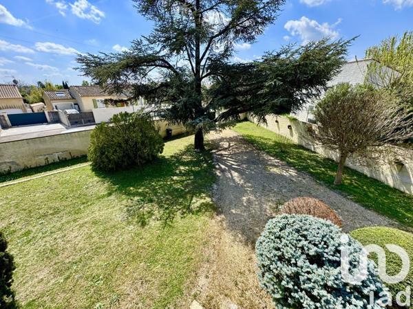 Maison traditionnelle 6 pièces de 128 m² à Milhaud (30540)