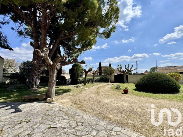 Maison traditionnelle 6 pièces de 128 m² à Milhaud (30540)