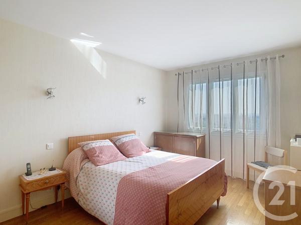 Immeuble à vendre  279,32 m2 THIAIS - 94