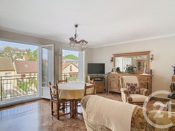 Immeuble à vendre  279,32 m2 THIAIS - 94