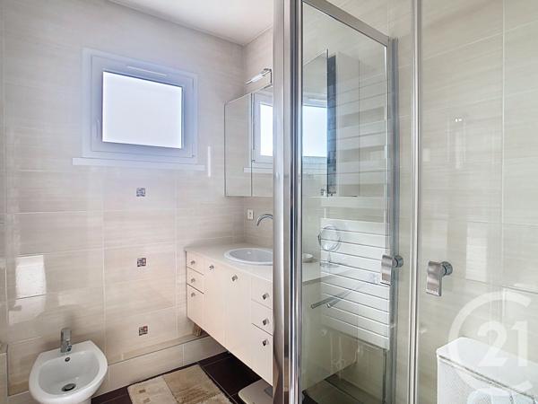 Immeuble à vendre  279,32 m2 THIAIS - 94