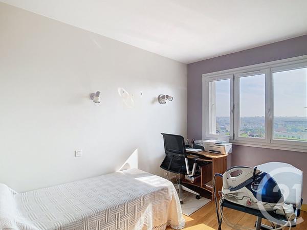 Immeuble à vendre  279,32 m2 THIAIS - 94