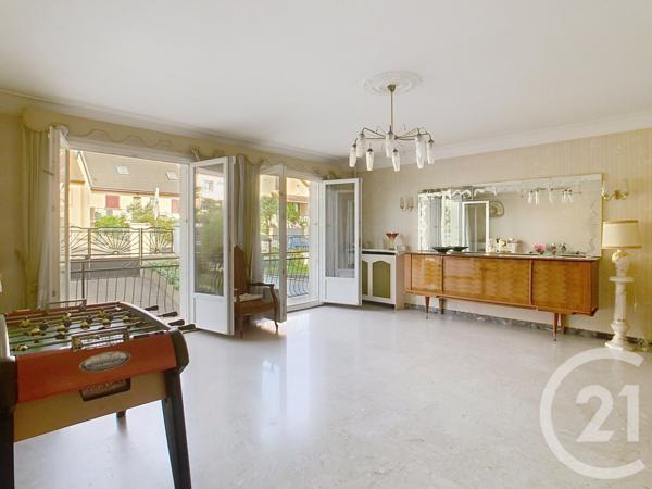 Immeuble à vendre  279,32 m2 THIAIS - 94