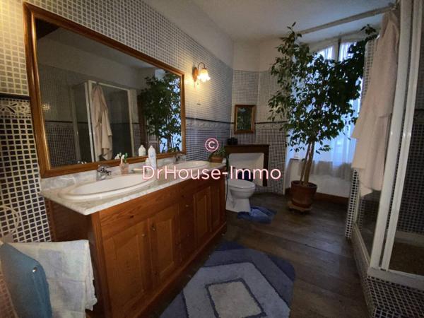 Maison à vendre 10 pièces de 198 m²