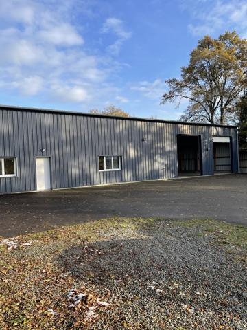 Saint-Mars-la-Brière (72470) LOCAL D'ACTIVITE PROCHE AUTOROUTE