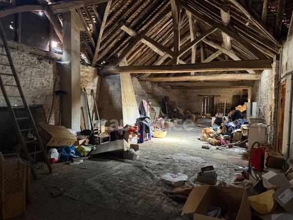 Maison à vendre 4 pièces CHITRY  (89) maison de vigneron.   dépendance     Cave Voûté