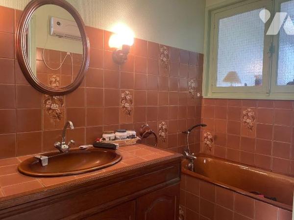 EN EXCLUSIVITE - A VENDRE A BAILLEUL dans le Nord (59) : MAISON MITOYENNE PROCHE CENTRE VILLE E...