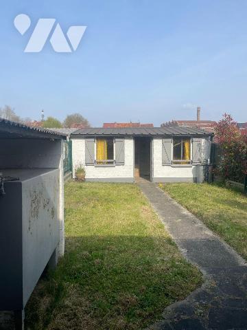 EN EXCLUSIVITE - A VENDRE A BAILLEUL dans le Nord (59) : MAISON MITOYENNE PROCHE CENTRE VILLE E...