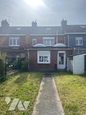 EN EXCLUSIVITE - A VENDRE A BAILLEUL dans le Nord (59) : MAISON MITOYENNE PROCHE CENTRE VILLE E...