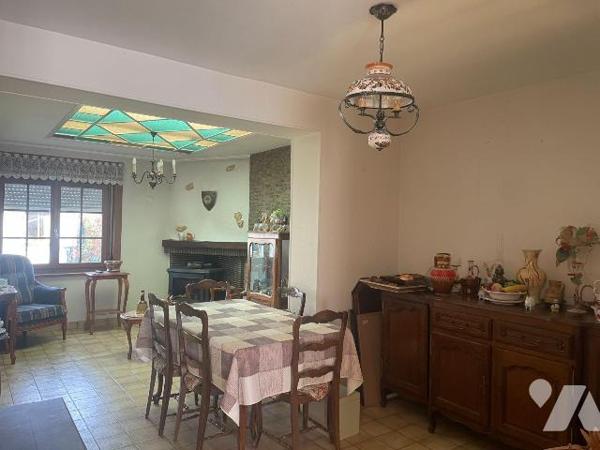 EN EXCLUSIVITE - A VENDRE A BAILLEUL dans le Nord (59) : MAISON MITOYENNE PROCHE CENTRE VILLE E...