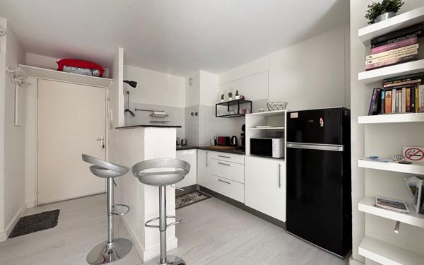 Appartement à vendre    1 pièce •  Sète