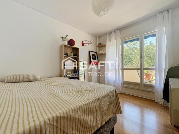 Appartement 84 m² avec 3 chambres, balcon, ascenseur