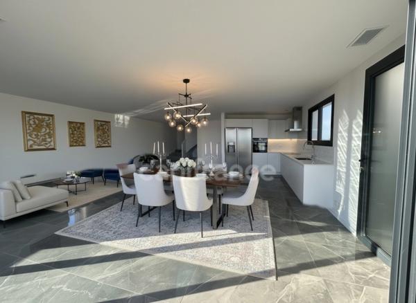 La Ciotat (13) – Villa contemporaine neuve de type 3 avec vue mer panoramique