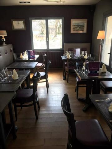 Vente Fonds de commerce 7 pièces 145 m2 à Château-Chinon (Ville)