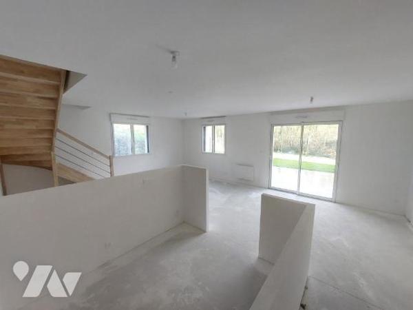 A VENDRE - APPARTEMENT NEUF - EN DUPLEX AVEC JARDIN - RENAZE