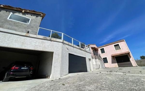 Maison à vendre    6 pièces • 191,16 m2 Villeneuve